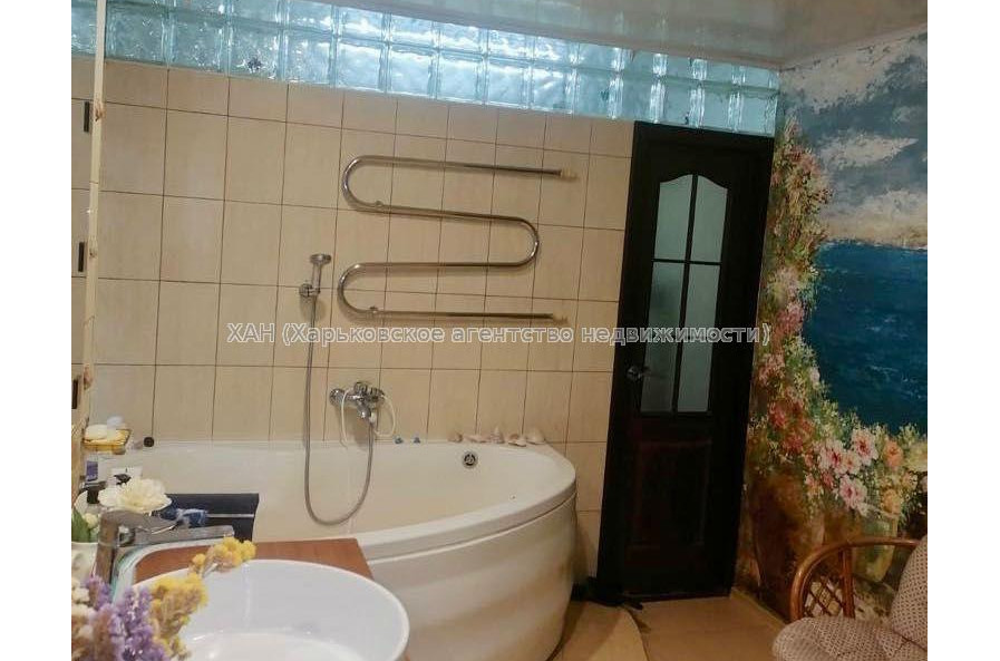 Продам квартиру, 3  ком., 82 м², авторский дизайн 