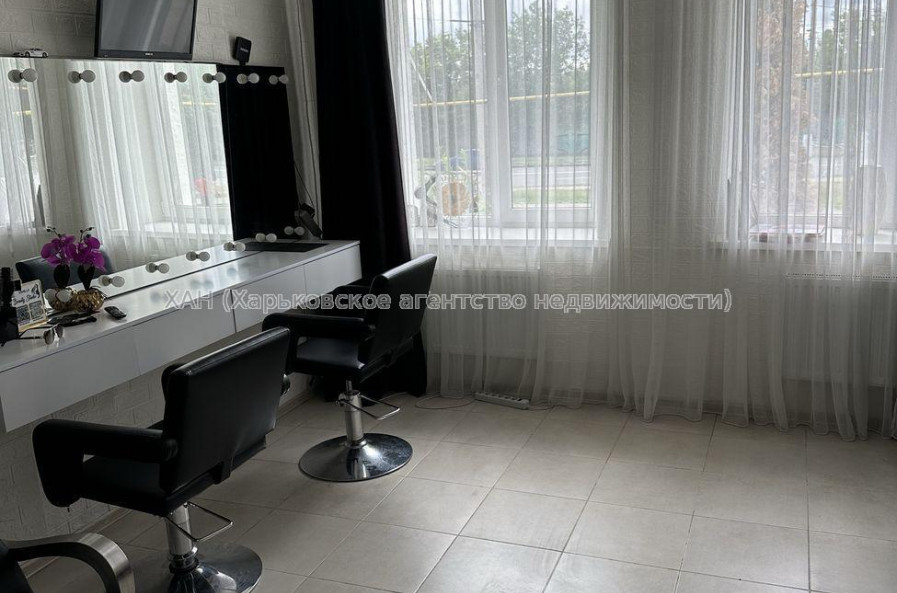 Продам нежилую недвижимость, салон красоты , 1  ком., 18.20 м², евроремонт 