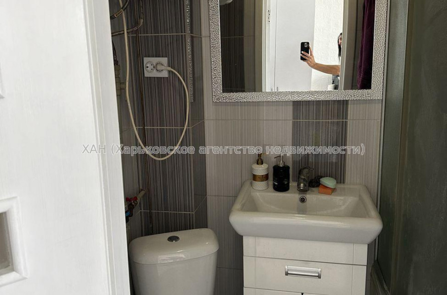 Продам нежилую недвижимость, салон красоты , 1  ком., 18.20 м², евроремонт 