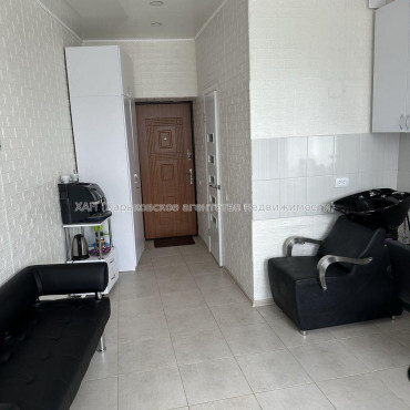 Продам нежилую недвижимость, салон красоты , 1  ком., 18.20 м², евроремонт 