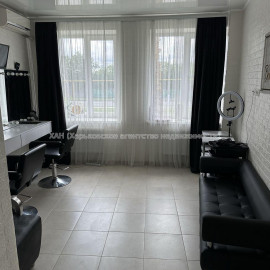 Продам нежилую недвижимость, салон красоты , 1  ком., 18.20 м², евроремонт