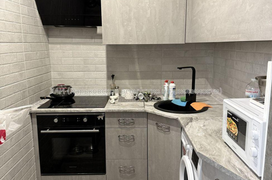 Продам квартиру, Академика Павлова ул. , 3  ком., 77 м², евроремонт 