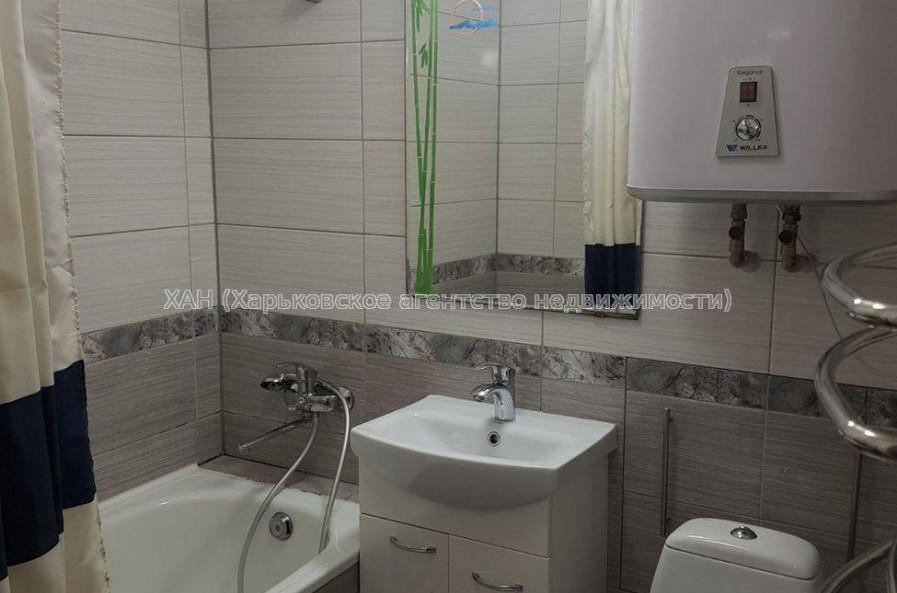 Продам квартиру, 23 Августа ул. , 2  ком., 45 м², евроремонт 