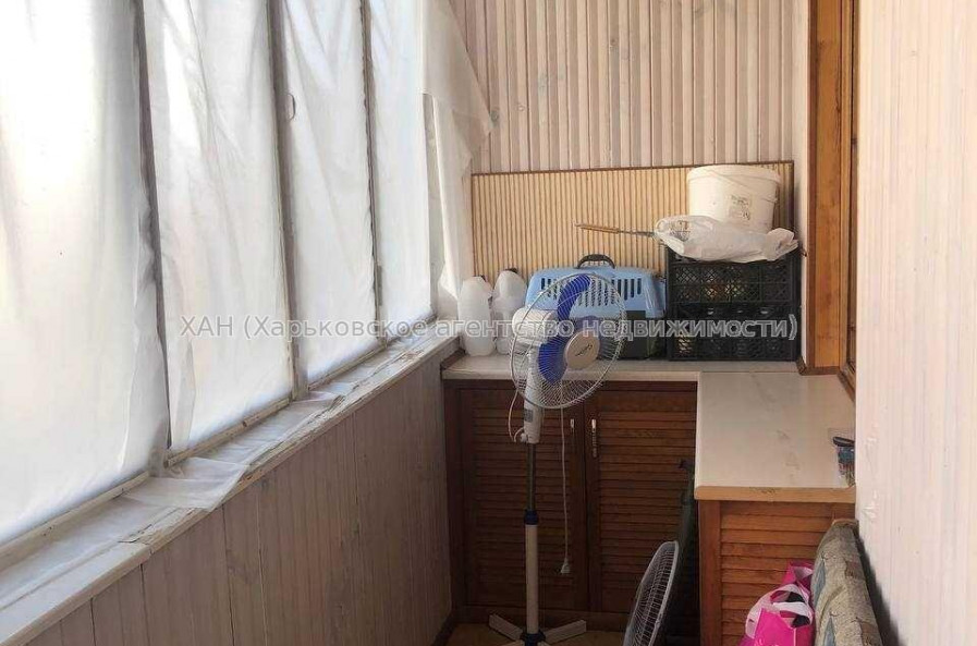 Продам квартиру, Гвардейцев Широнинцев ул. , 1  ком., 37.60 м², капитальный ремонт 