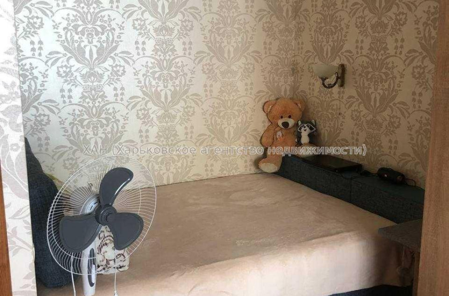 Продам квартиру, Гвардейцев Широнинцев ул. , 1  ком., 37.60 м², капитальный ремонт 