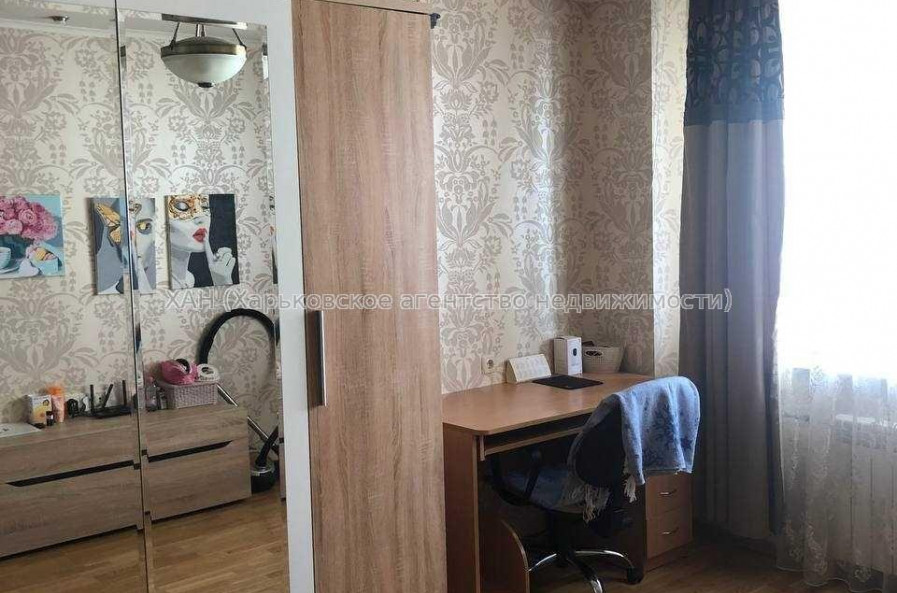 Продам квартиру, Гвардейцев Широнинцев ул. , 1  ком., 37.60 м², капитальный ремонт 