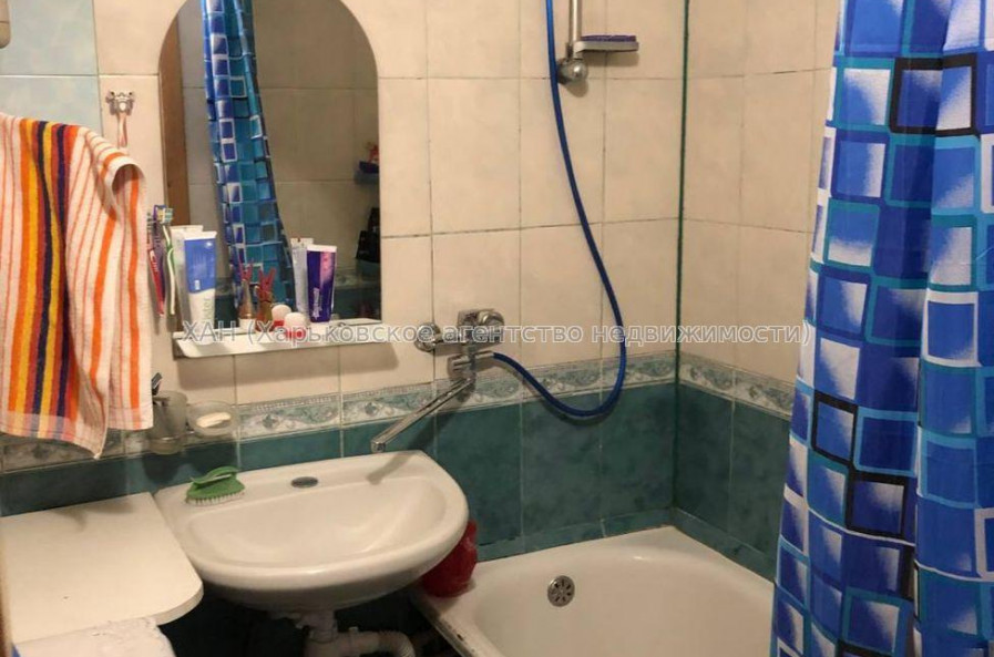 Продам квартиру, Кольцевой проезд , 3  ком., 63.10 м², советский ремонт 