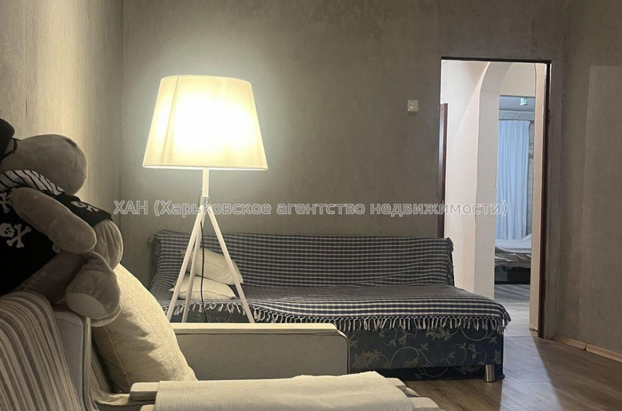 Продам квартиру, Кольцевой проезд , 3  ком., 63.10 м², советский ремонт 