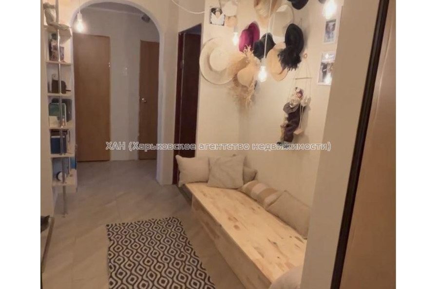 Продам квартиру, Кольцевой проезд , 3  ком., 63.10 м², советский ремонт 