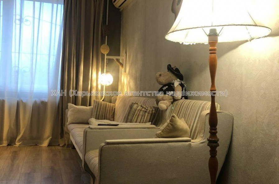 Продам квартиру, Кольцевой проезд , 3  ком., 63.10 м², советский ремонт 