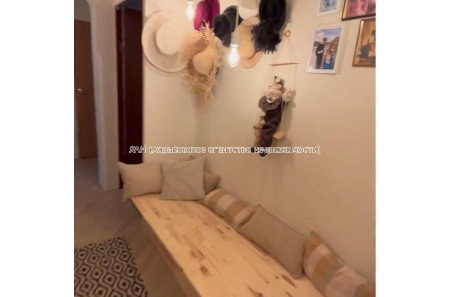 Продам квартиру, Кольцевой проезд , 3  ком., 63.10 м², советский ремонт 