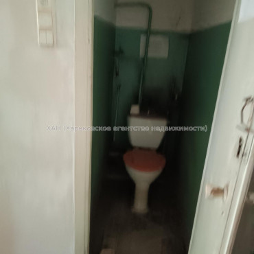 Продам нежилую недвижимость, офис в многоквартирном доме , 1  ком., 33.60 м², без ремонта 