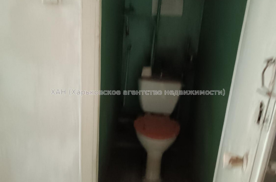 Продам нежитлову нерухомість, офис в многоквартирном доме , 1 кім., 33.60 м², без ремонта 