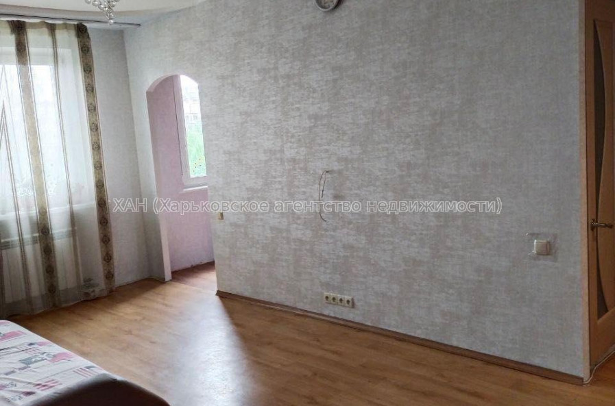 Продам квартиру, 3 кім., 65.40 м², капитальный ремонт 