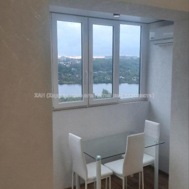 Продам квартиру, Непокоренных ул. , 1  ком., 45 м², евроремонт 