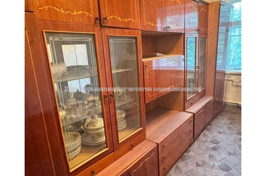 Продам квартиру, Михаила Семенко ул. , 1  ком., 51.50 м², капитальный ремонт 