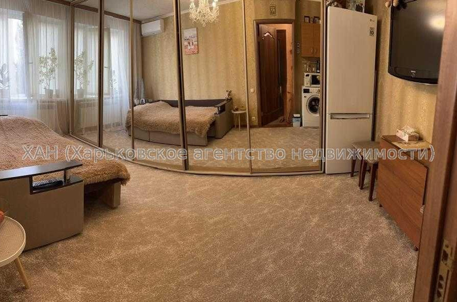 Продам квартиру, Монюшко ул. , 1 кім., 51.50 м², капитальный ремонт 