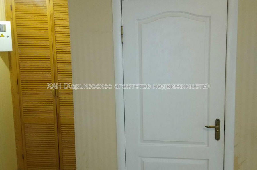 Продам квартиру, Зерновая ул. , 1 кім., 32 м², косметический ремонт 