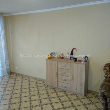 Продам квартиру, Зерновая ул. , 1  ком., 32 м², косметический ремонт 