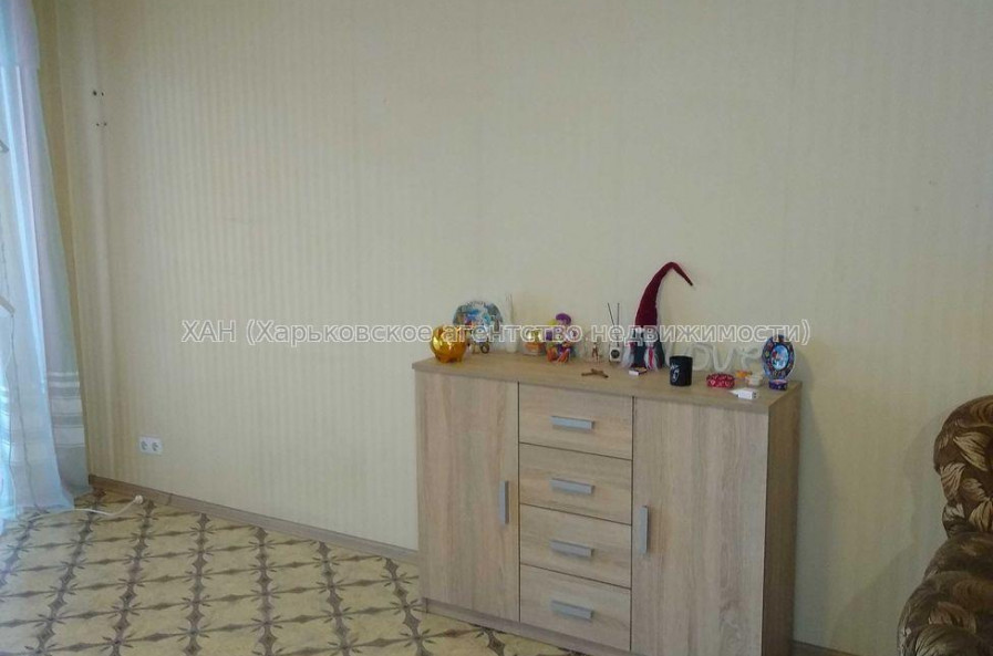 Продам квартиру, Зерновая ул. , 1 кім., 32 м², косметический ремонт 