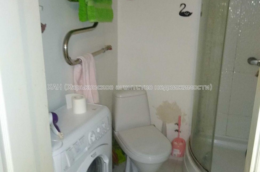 Продам квартиру, Зерновая ул. , 1 кім., 32 м², косметический ремонт 