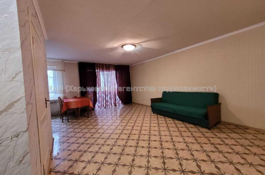 Продам квартиру, Зерновая ул. , 1  ком., 32 м², косметический ремонт 