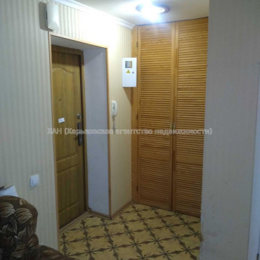 Продам квартиру, Зерновая ул. , 1  ком., 32 м², косметический ремонт 