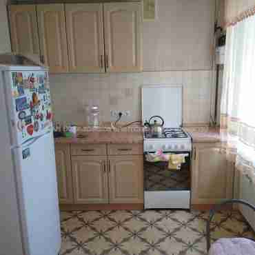 Продам квартиру, Зерновая ул. , 1 кім., 32 м², косметический ремонт 