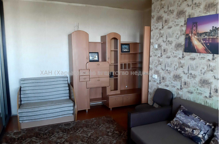 Продам квартиру, Гвардейцев Широнинцев ул. , 1 кім., 39 м², косметический ремонт 