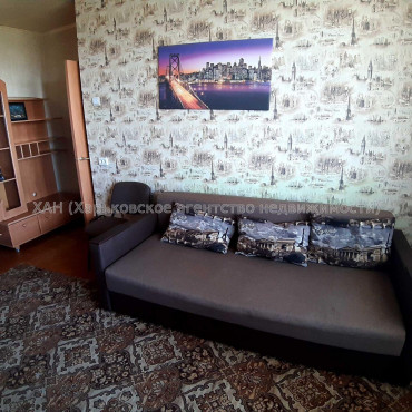 Продам квартиру, Гвардейцев Широнинцев ул. , 1 кім., 39 м², косметический ремонт 