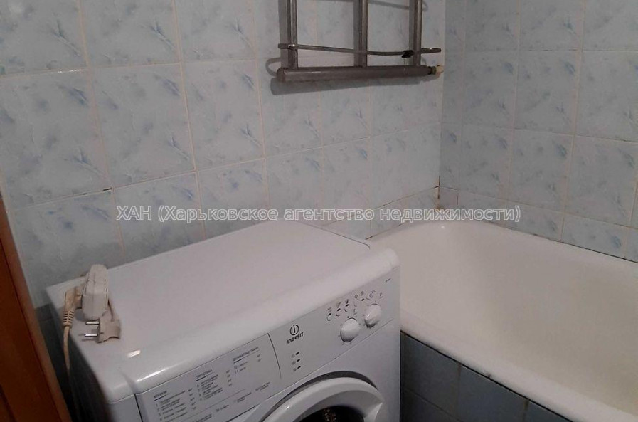 Продам квартиру, Гвардейцев Широнинцев ул. , 1 кім., 39 м², косметический ремонт 
