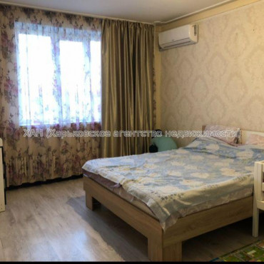 Продам квартиру, Соборности Украины ул. , 244 , 3 кім., 66.50 м², косметический ремонт 