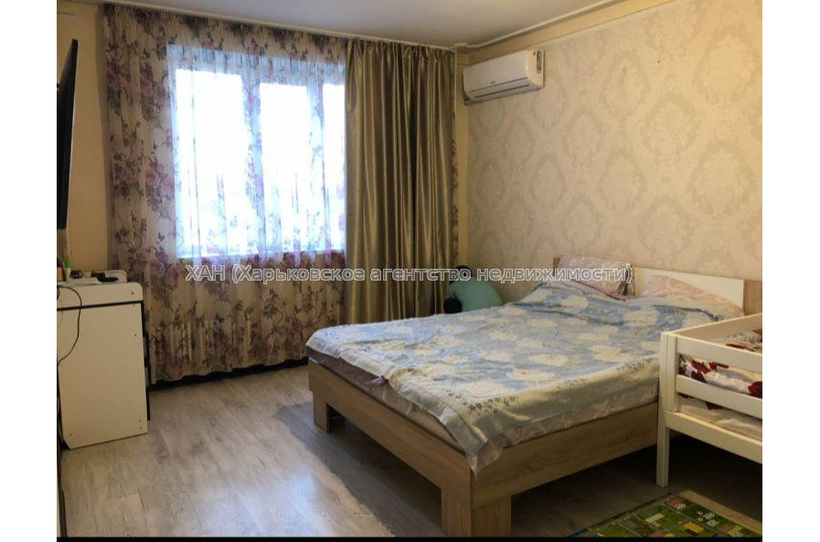 Продам квартиру, Соборности Украины ул. , 244 , 3  ком., 66.50 м², косметический ремонт 