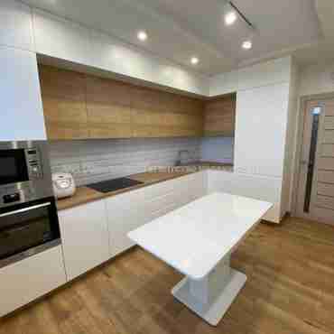 Продам квартиру, Зерновая ул. , 2 кім., 69 м², евроремонт 