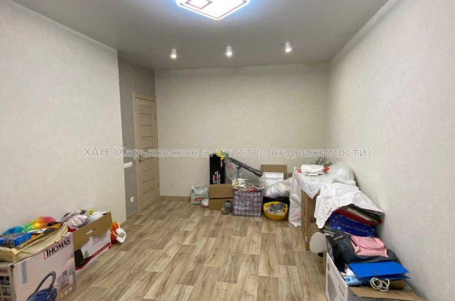 Продам квартиру, Зерновая ул. , 2 кім., 69 м², евроремонт 