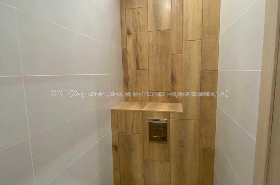 Продам квартиру, Зерновая ул. , 2 кім., 69 м², евроремонт 