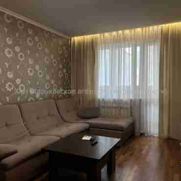 Сдам квартиру, Клочковская ул. , 154А , 3  ком., 69 м², капитальный ремонт 