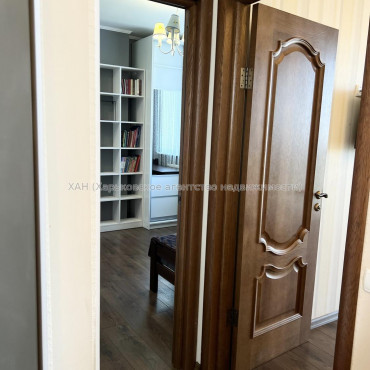 Продам квартиру, Петра Григоренко пр-т , 14 , 3  ком., 57 м², капитальный ремонт 