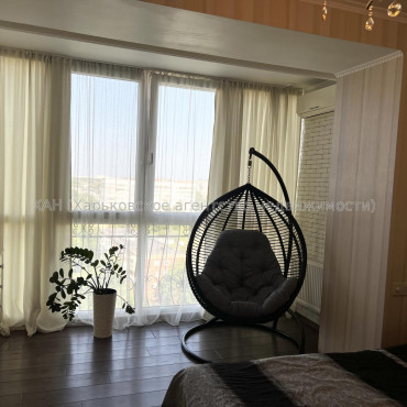 Продам квартиру, Петра Григоренко пр-т , 14 , 3  ком., 57 м², капитальный ремонт 