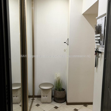 Продам квартиру, Петра Григоренко пр-т , 14 , 3  ком., 57 м², капитальный ремонт 