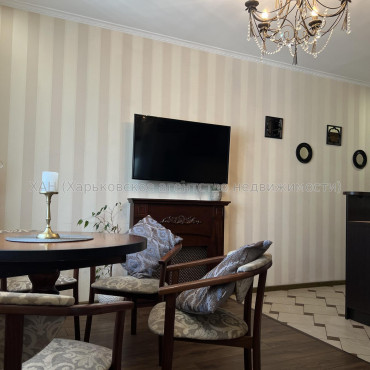 Продам квартиру, Петра Григоренко пр-т , 14 , 3  ком., 57 м², капитальный ремонт 