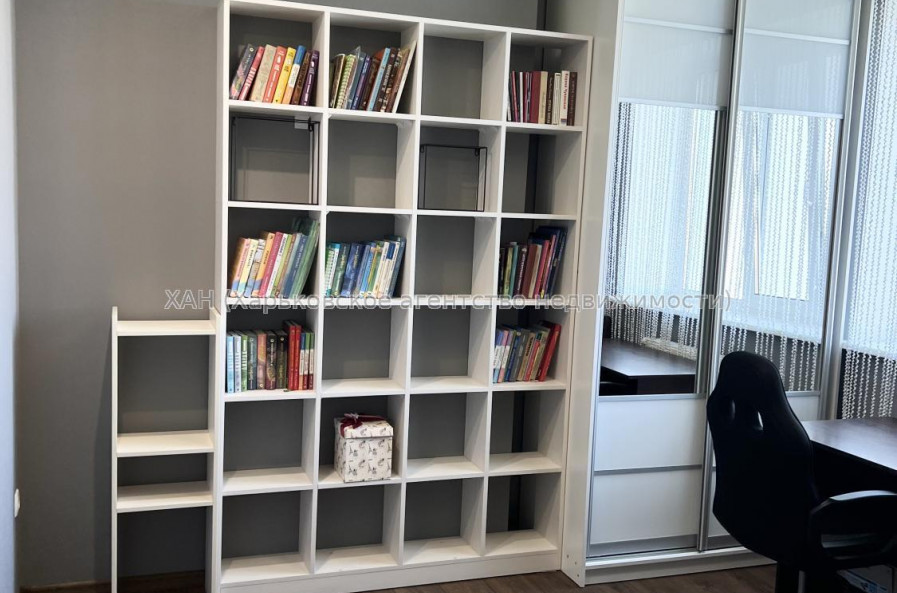Продам квартиру, Петра Григоренко пр-т , 14 , 3  ком., 57 м², капитальный ремонт 