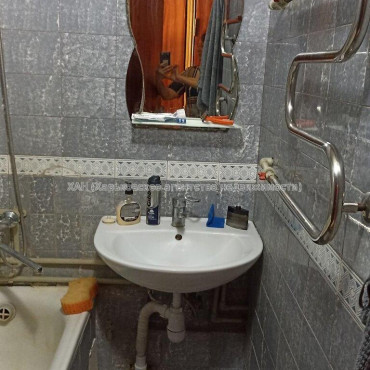 Продам квартиру, Чередниченковский пер. , 1  ком., 32.30 м², косметический ремонт 