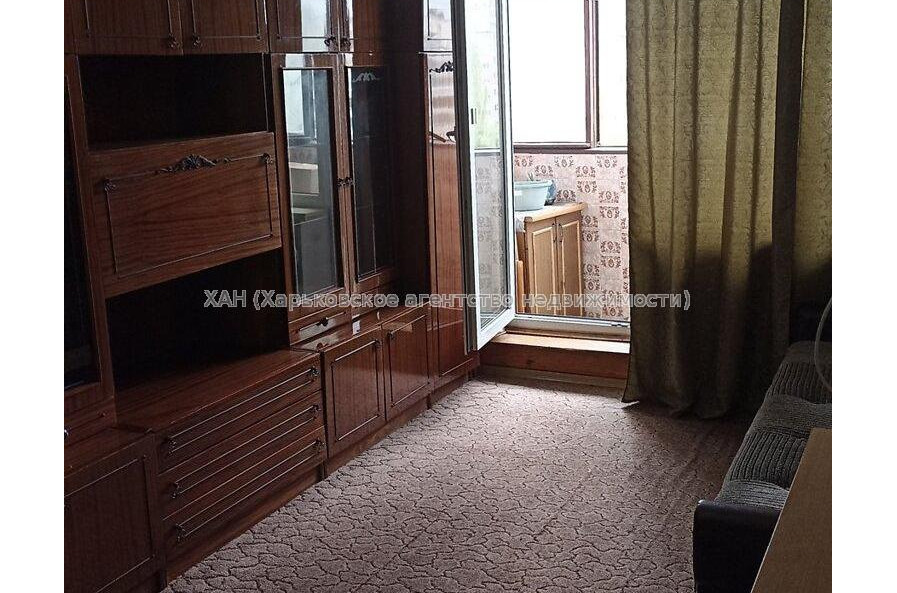 Продам квартиру, Чередниченковский пер. , 1 кім., 32.30 м², косметический ремонт 
