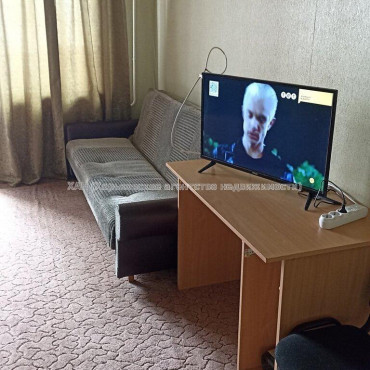 Продам квартиру, Чередниченковский пер. , 1  ком., 32.30 м², косметический ремонт 