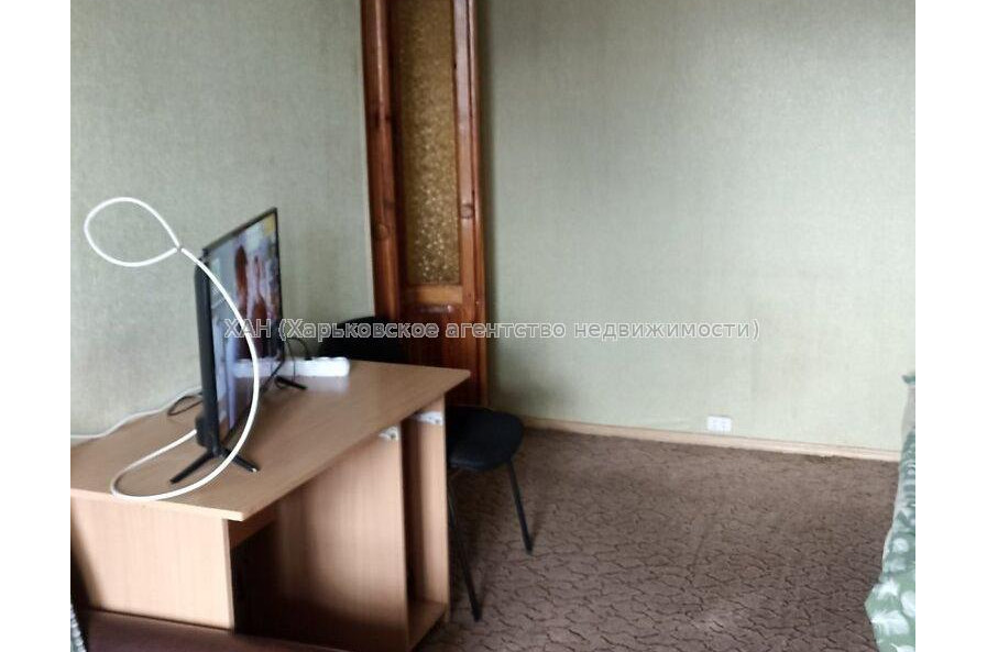 Продам квартиру, Чередниченковский пер. , 1 кім., 32.30 м², косметический ремонт 