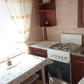 Продам квартиру, Чередниченковский пер. , 1 кім., 32.30 м², косметический ремонт
