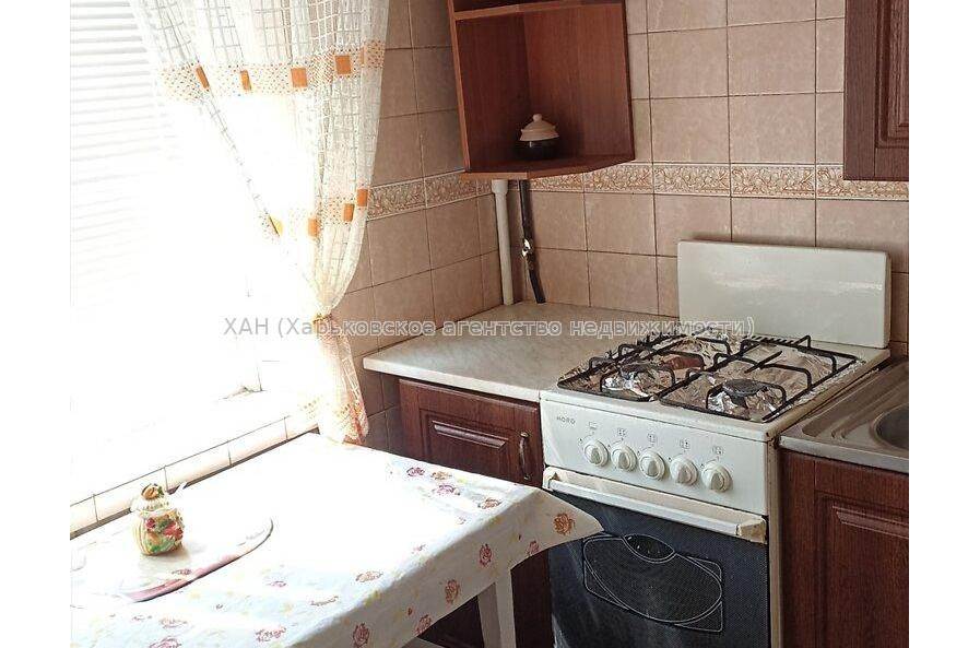 Продам квартиру, Чередниченковский пер. , 1 кім., 32.30 м², косметический ремонт 