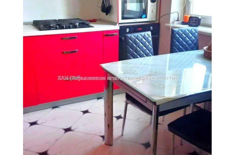 Продам квартиру, Соборности Украины ул. , 2  ком., 56 м², евроремонт 