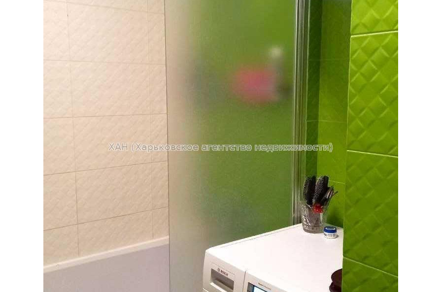 Продам квартиру, Соборности Украины ул. , 2  ком., 56 м², евроремонт 